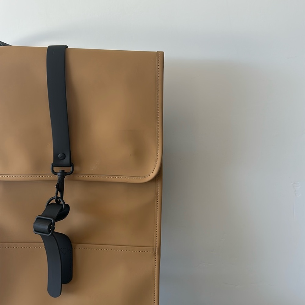 💧RAINS💧waterproof backpack